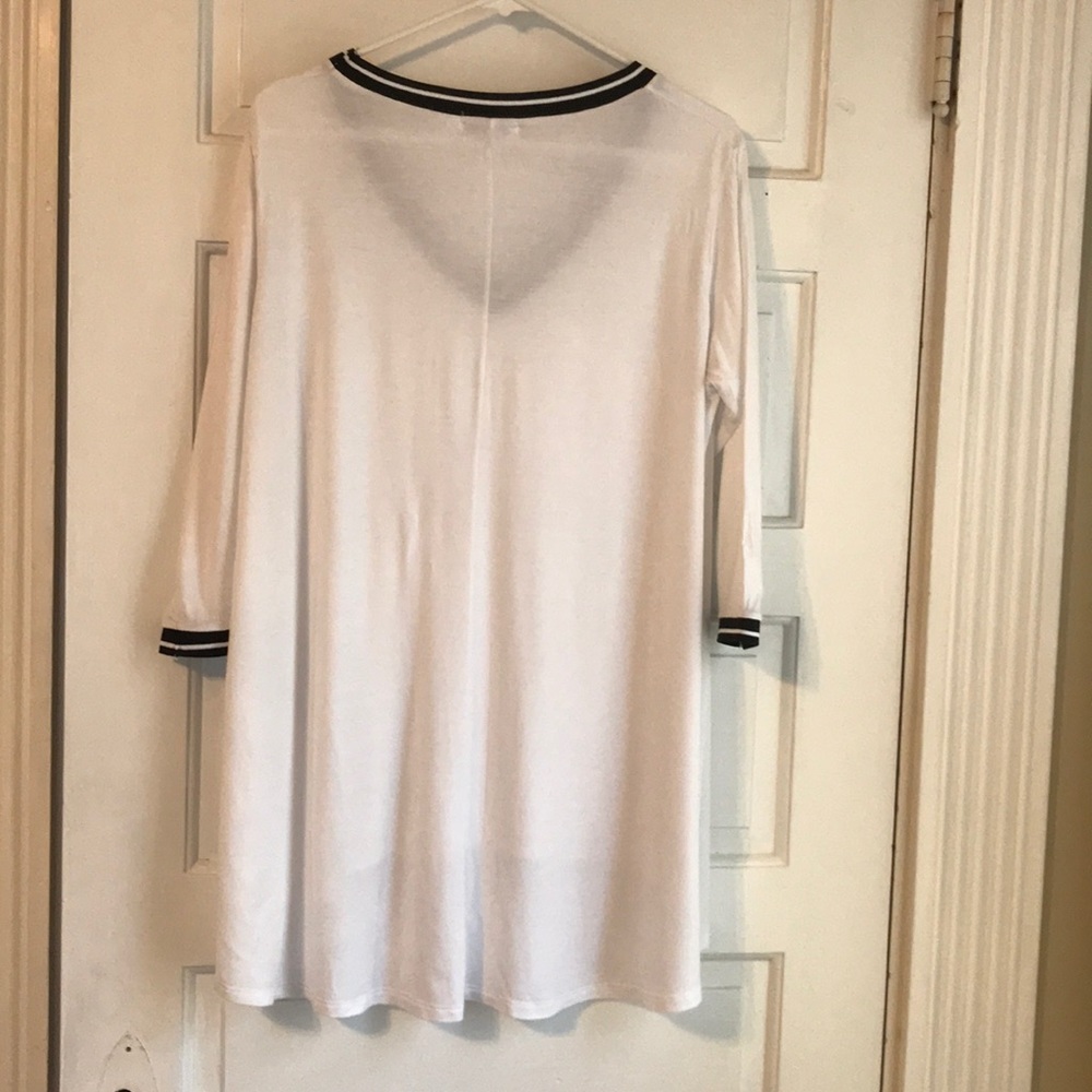 Bluebelle Maternity V-Neck Ringer Top - Picture 3 of 3